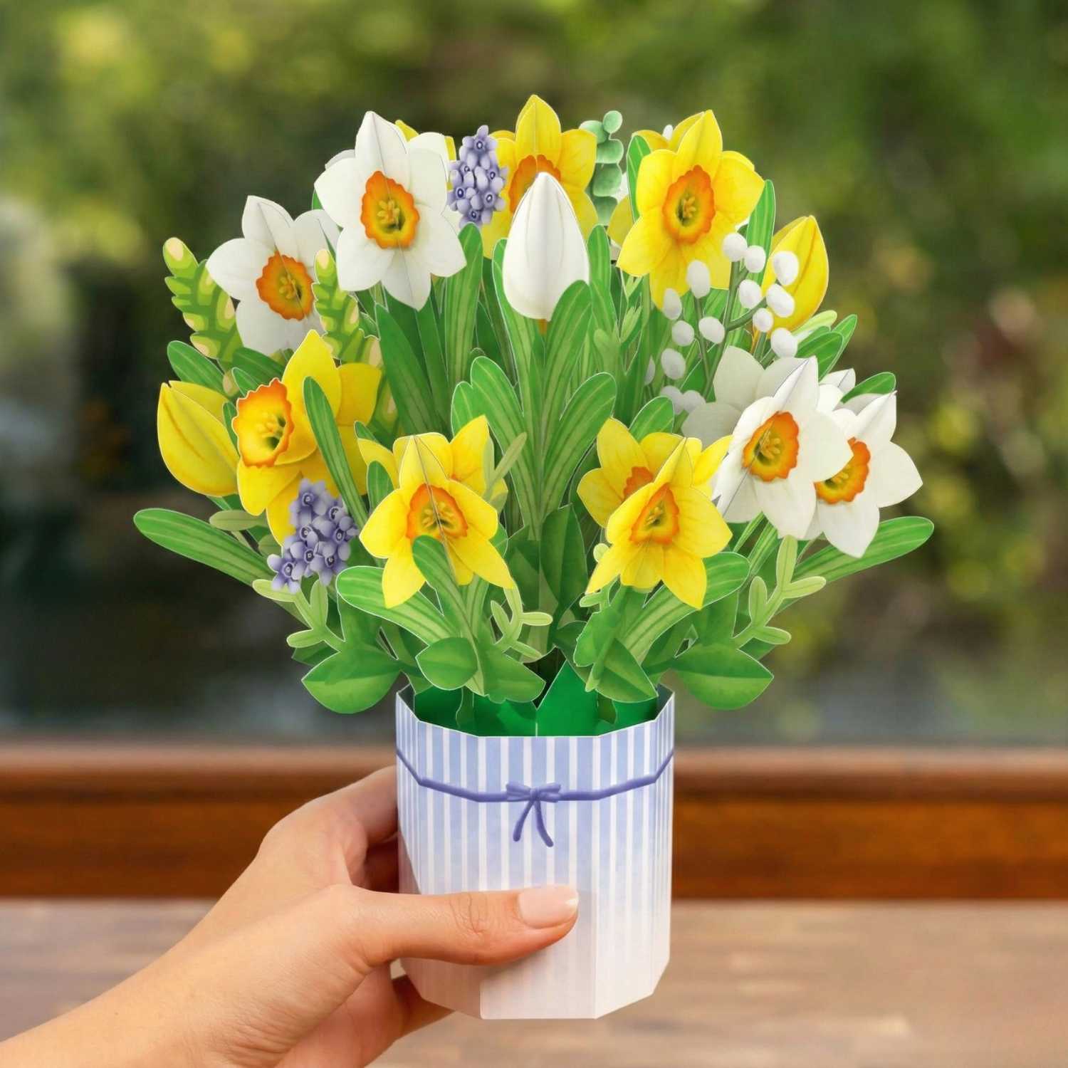 Daffodil Pop-Up Bouquet