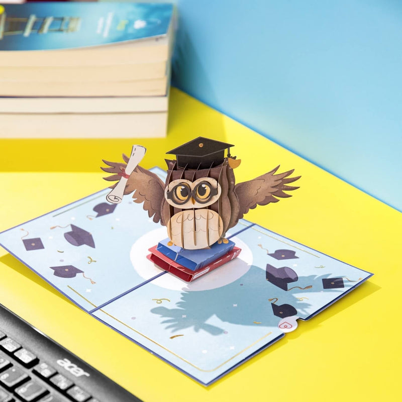 Owl with mortarboard Pop-Up Card